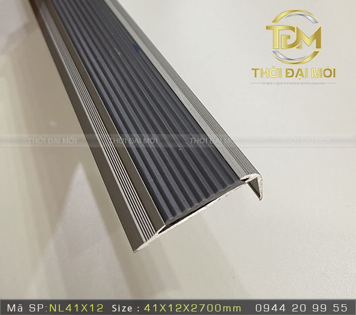 Những vị trí nên lắp nẹp nhôm cầu thang để đảm bảo an toàn tối đa